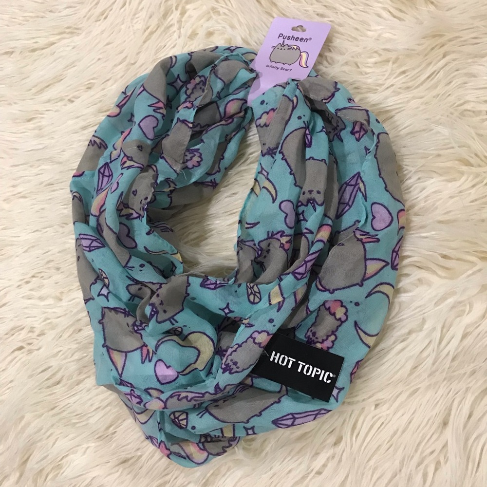 NEW Pusheen Cat Infinity Scarf